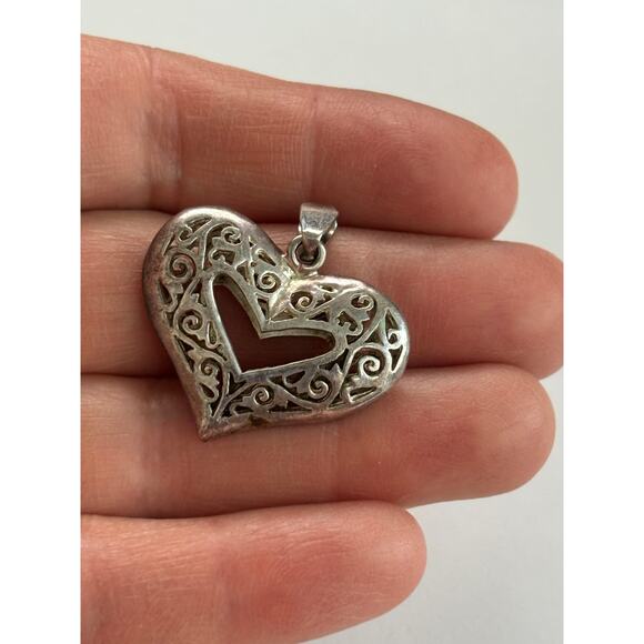 Vintage Sterling Silver Puffy Heart Pendant Open Work - Picture 5 of 5